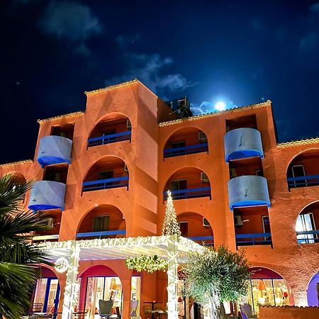Cit'Hotel Des 2 Golfs Leucate Exterior foto