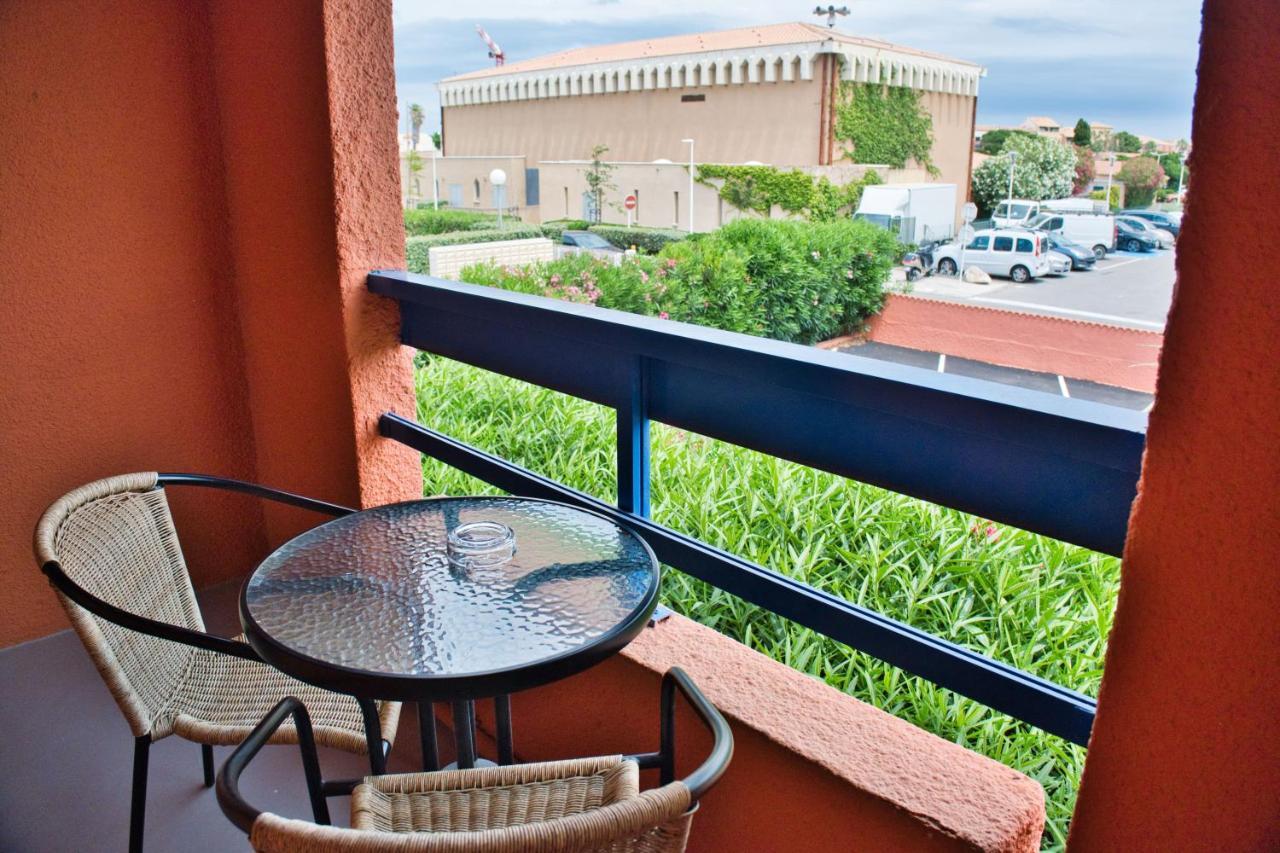 Cit'Hotel Des 2 Golfs Leucate Exterior foto