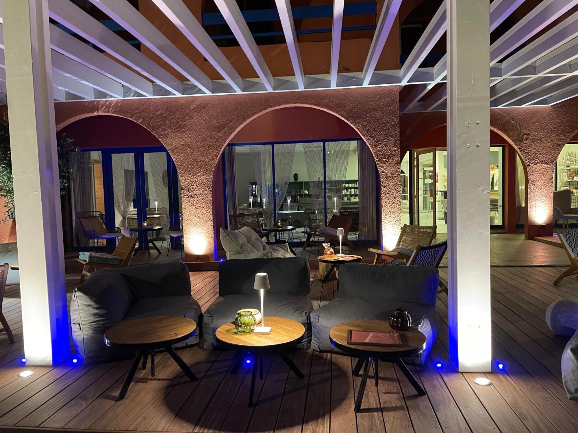 Cit'Hotel Des 2 Golfs Leucate Exterior foto