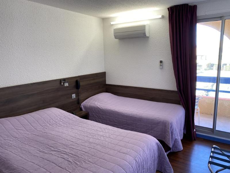 Cit'Hotel Des 2 Golfs Leucate Exterior foto